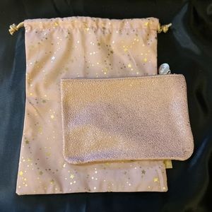 2021 Glam Bag December Gold Star
1 Drawstring 1 BAG ONLY